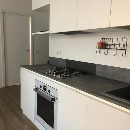 Soria Home-a Due Passi Da Centro E Mare Apartman
